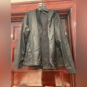 REI Women’s Black Raincoat